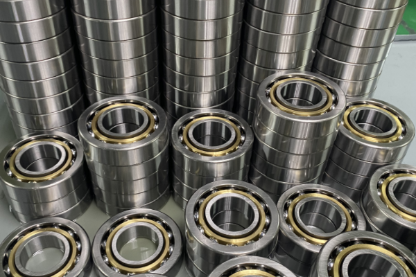 What is the permissible temperature range for oil pump bearings? How to maintain bearing temperature?